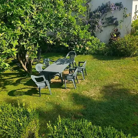 Apartmán Casa Con Jardin A 200 Metros Playa De Areas En