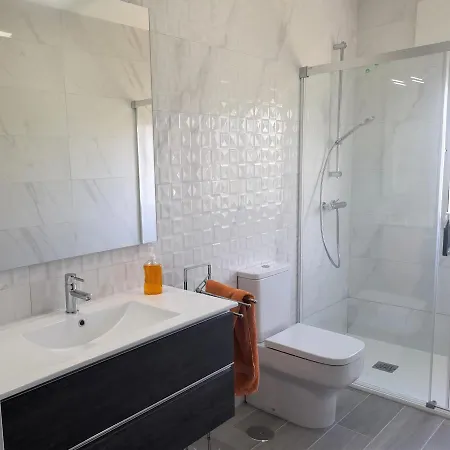 Casa Con Jardin A 200 Metros Playa De Areas En *